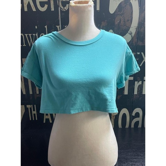 Crop top size small - Picture 1 of 7